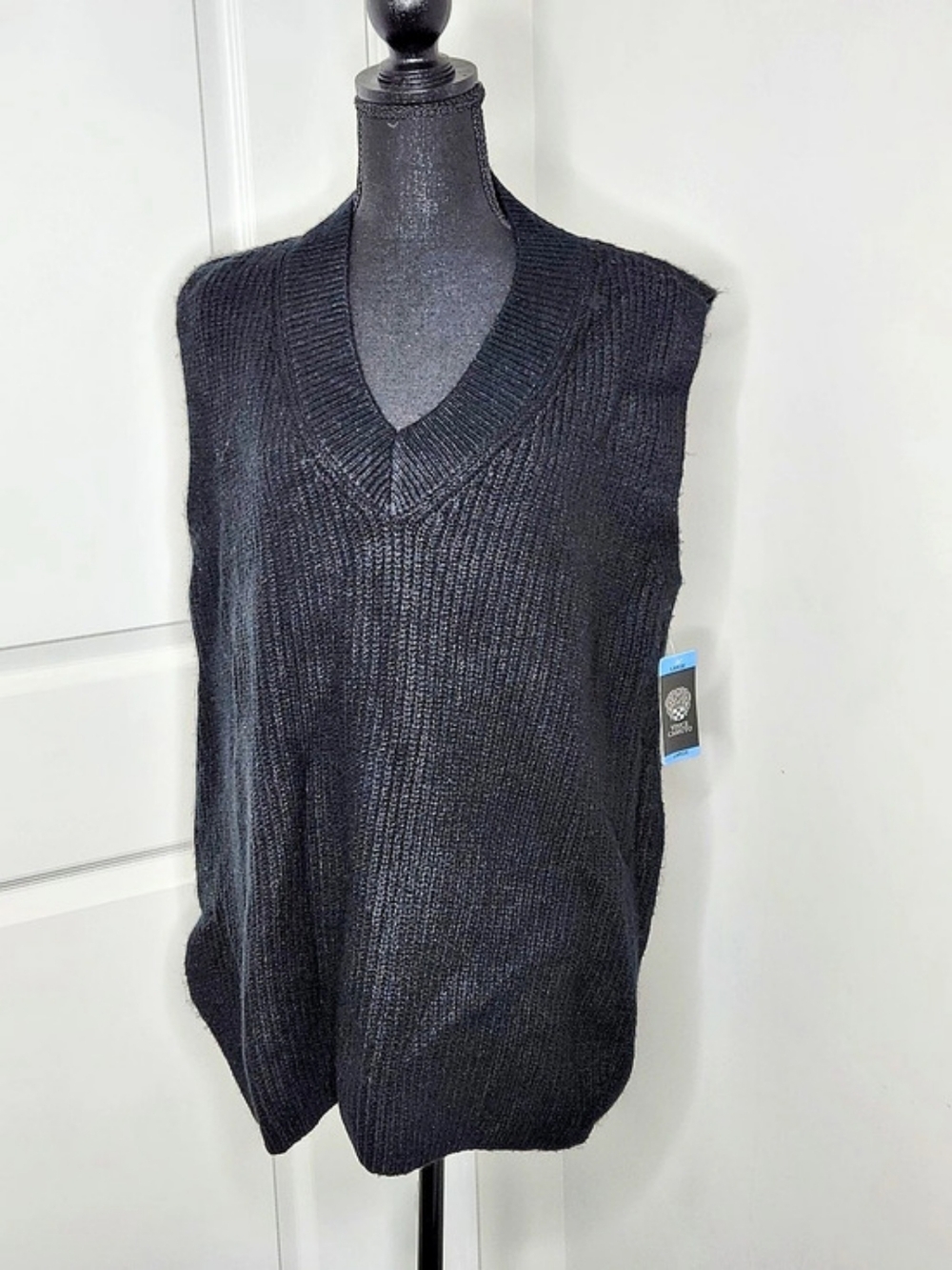 Vince Camuto V-Neck Sweater Vest in Black Size Large NWT